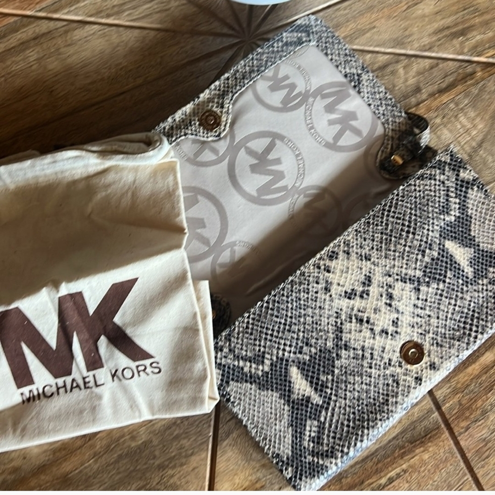 New MICHAEL KORS